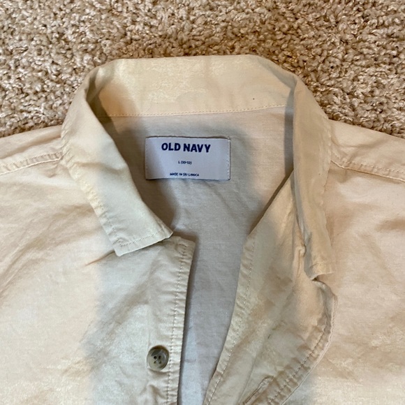 Old navy beach shirt - Picture 2 of 2